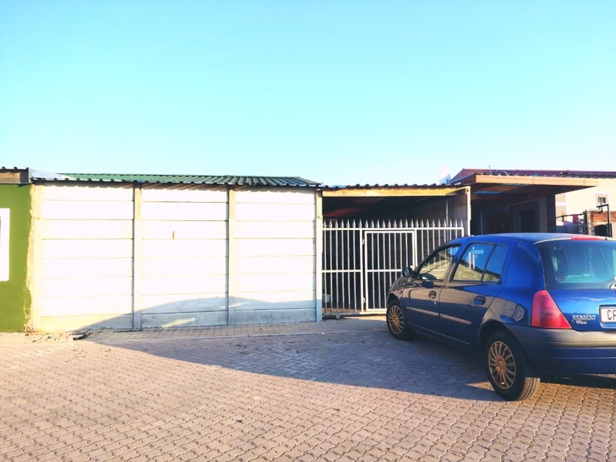 3 Bedroom Property for Sale in Silwood Heights Western Cape